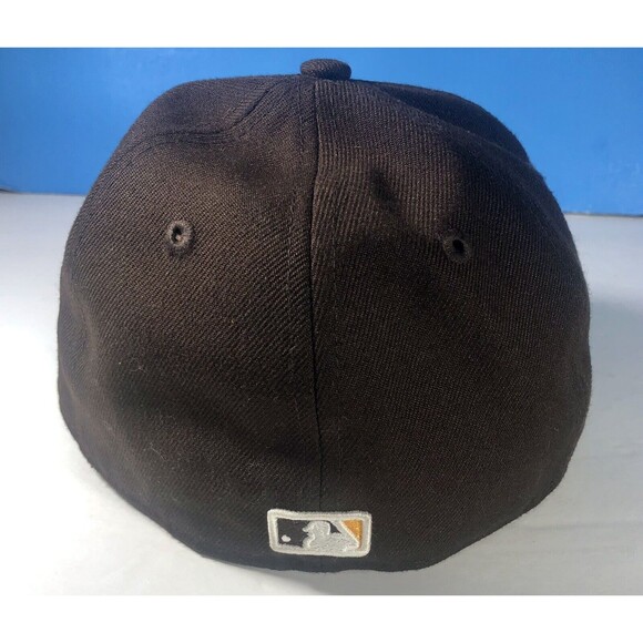 San Diego Padres fitted New Era MLB cap Size 6-7/8 -EUC - Picture 3 of 6